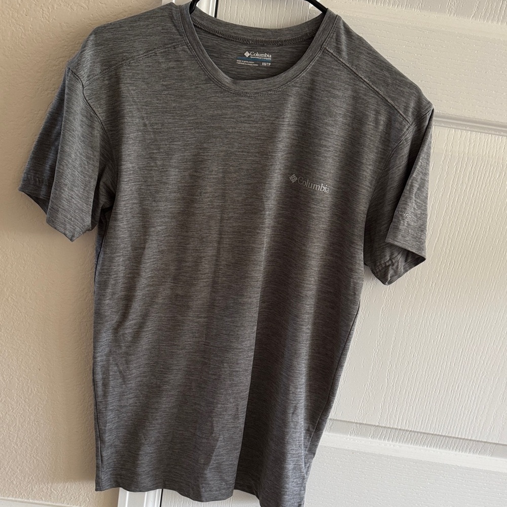 Columbia Men's Charcoal Short Sleeve Tee